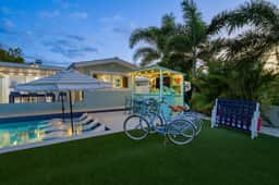 Waterfront • Walk to Beach • Pool • Kayaks • Bikes