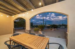 360° Mtn Views • Fireplace • Patio • Bird Watching