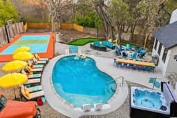 Drive-In & Dream - Theater - Pool - Pickleball