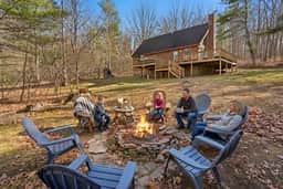 Family-Friendly Home w/ Hot Tub • Fire Pit• Games