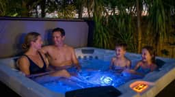 Outdoor Movie Theatre • Pool • Putt Putt • Hot Tub