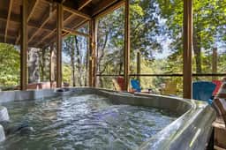 Lake Retreat | Kayaks | Theatre | Hot Tub | Sauna