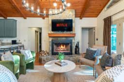 Min to Hatley Pointe: Slps 14, Hot Tub, Game Room