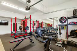 Indoor Pool & Spa - Gym - Sauna - Pickleball Court