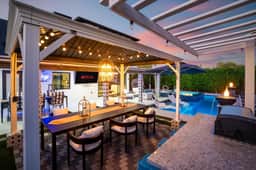 Luminosity Escape • Pool • Hot Tub • Dog-friendly