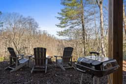 Stunning Views! Sleeps 10 - Hot Tub - 2 Fireplaces - Image 4