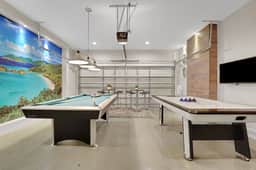 16 Mi to Disney • Pool • Game Room • Sleeps 10 - Image 5
