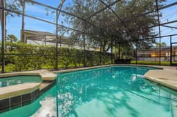 Family Escape - Pool and Games