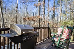 River Lodge • Kayaks • Mins to Blue Ridge • River