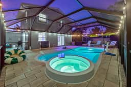 Sleeps 16 • Golf Simulator • Pickleball • Pool/Spa - Image 3