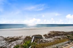 Beach Front • 7th Floor • Views • Pools • Hot Tub