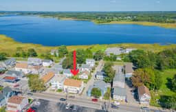 Warren 3BR Retreat: Sauna/Hot Tub | Walk to Dining