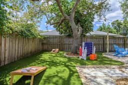 Sleeps 10 • Heated Pool • Game Room • Hot Tub