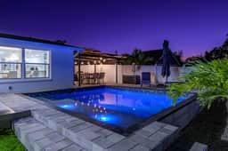 Waterfront~Heated Pool~Home Gym~Fire Pit