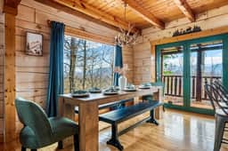 Luxe Mountain Escape - Fire Pit - Hot Tub - Sauna