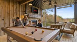 2-Level Deck - Stunning Views - Hot Tub - Fire Pit