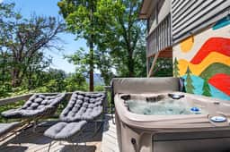 Mtn Cabin w Sauna & Hot Tub  Outdoor Fun