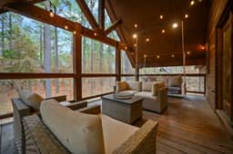 Luxury Ridge Cabin | Hot Tub • Fire Pit • Views