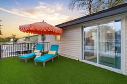 Sleeps 10 - Game Room - Putt Putt - Movie Theater