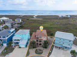 Sunrise Beach Villa~ Beach Views~Private Elevator