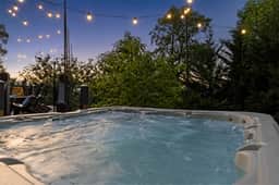 Starry Skies: Sauna, S'mores & Pickleball Retreat