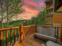 Black Bear Escape • Mtn Views, Hot Tub, Game Room