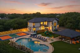 6k SqFt Estate -  Epic Amenities & Fun - Sleeps 22