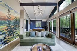 Bluewood Escape: Sauna, Hot Tub, Game Room