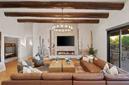 The Good Life Oasis | Luxury 5BR Home | Sleeps 16