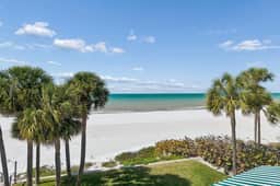 Beachfront Bliss - Outdoor Pool - Sleeps 6