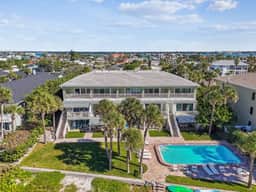 Beachfront Bliss - Outdoor Pool - Sleeps 6