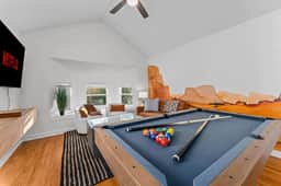 Sleeps 16 - Roof Top - Game Room - Pet Friendly