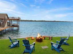 Cedar Creek Lake Escape • Lakefront + Private Dock