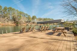 Lakefront Luxury - Boat Slip - Kayaks - Game Room