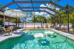 Manatee Haven | Pool | Games | Hot Tub | Firepit