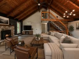 Pocono Lake Escape | Sleeps 6