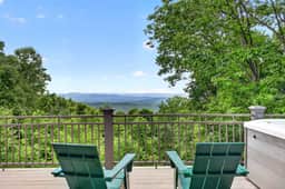 Luxury Mtn Retreat: Hot Tub, Sleeps 18, Game Room