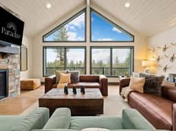 Lakeside Montana | Hot Tub & Game Room