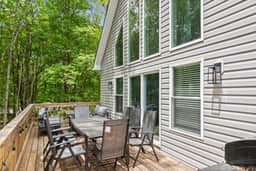 Sleeps 16 | Hot Tub, Arcade & Resort Amenities