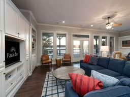 Lake Bridgeport House | Dock & Basketball