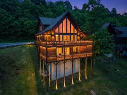 Ski-Out to Hatley Pointe • Alpine Slide • Rec Room