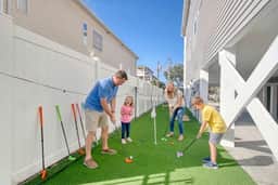 Myrtle Beach Compound | Golf Sim, Pool & Spa | Sleeps 28