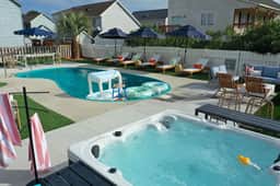 Myrtle Beach Compound | Golf Sim, Pool & Spa | Sleeps 28