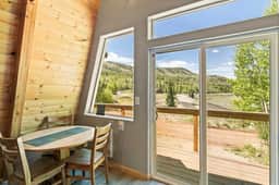 Ski-Lee Retreat | Ski • Hike • Explore | Sleeps 10