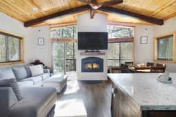Hilltop Cabin | Fireplace - Games - Views