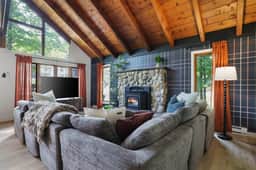 Pocono Lake Escape | Hot Tub, Games & Outdoor Fun - Image 5