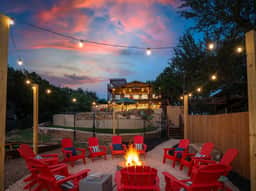 Wildlight House Cascade Canyon Lake Sleeps 17 - Image 4