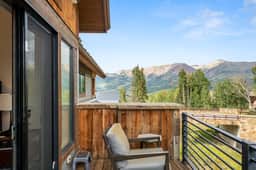 Bear Scratch | Mountain Views & Modern Luxury - Image 5