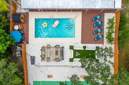 Sauna • Cold Plunge • Sports Court • Pool • Hottub - Image 3