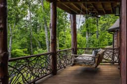 Epic Mtn Views • Hot Tub • Fire Pit • Sleeps 13 - Image 2